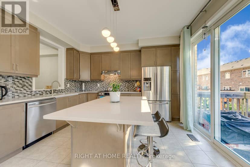 40 Stillwater Crescent — photo 12 of 40