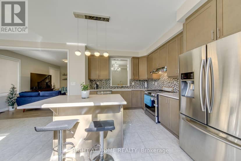 40 Stillwater Crescent — photo 15 of 40