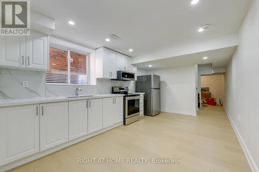 40 Stillwater Crescent — photo 33 of 40