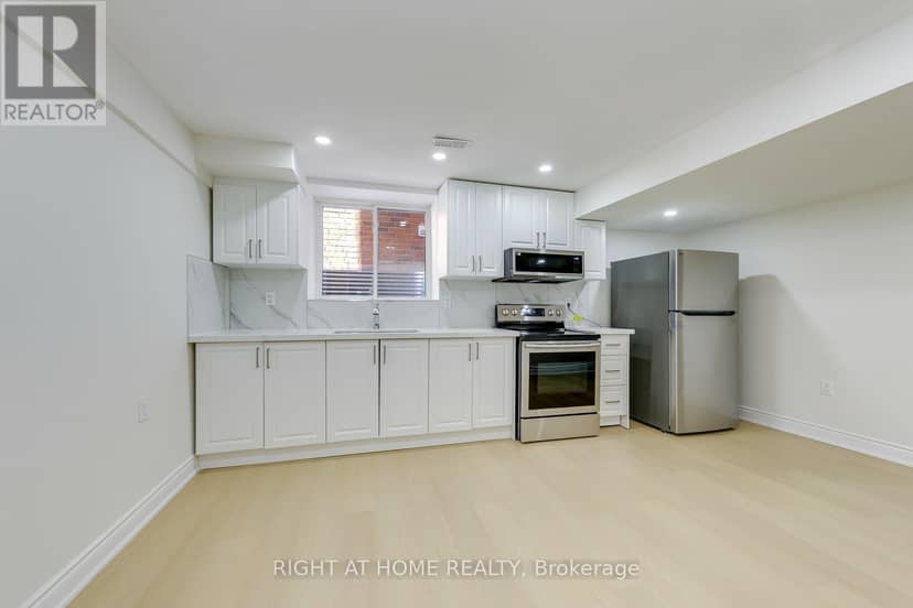 40 Stillwater Crescent — photo 34 of 40