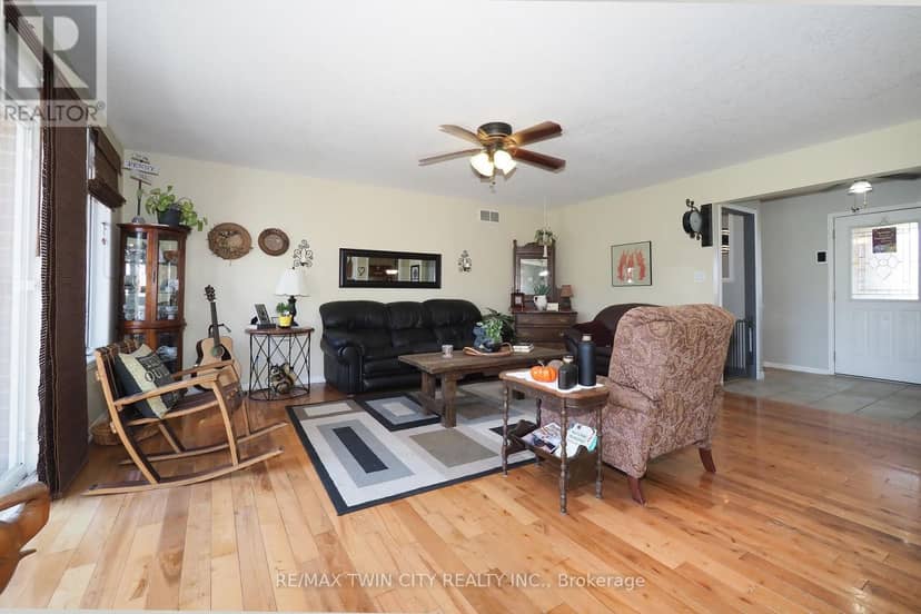 30 Nesbitt Street, Mapleton, photo 8
