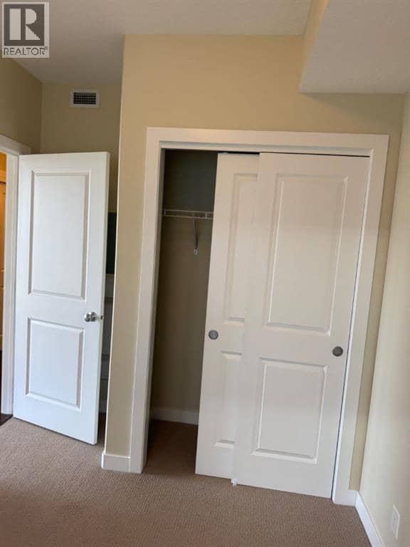 701, 16 Varsity Estates Circle NW — photo 14 of 22