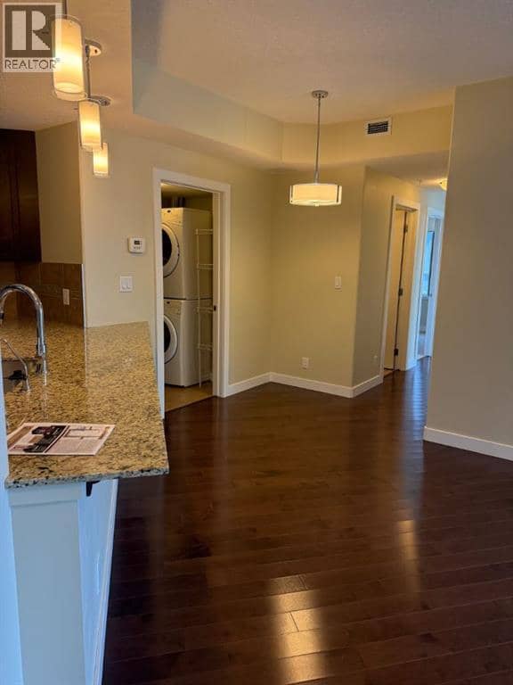 701, 16 Varsity Estates Circle NW, Calgary, photo 8