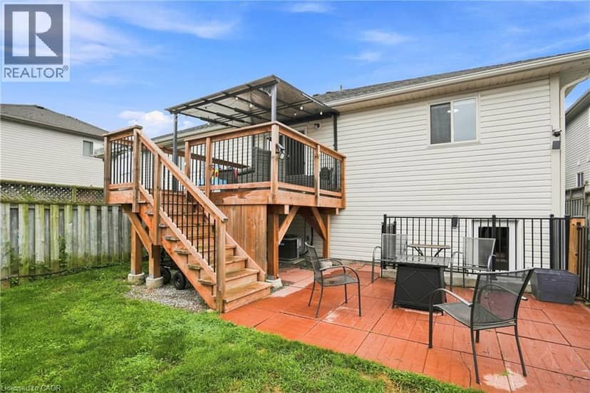 13 GOLDEN ACRES Drive — photo 39 of 40