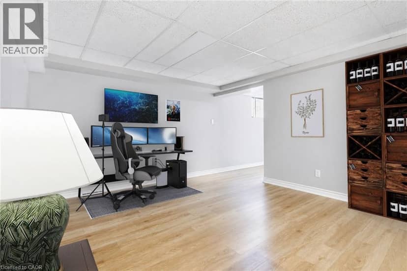 13 GOLDEN ACRES Drive — photo 30 of 40