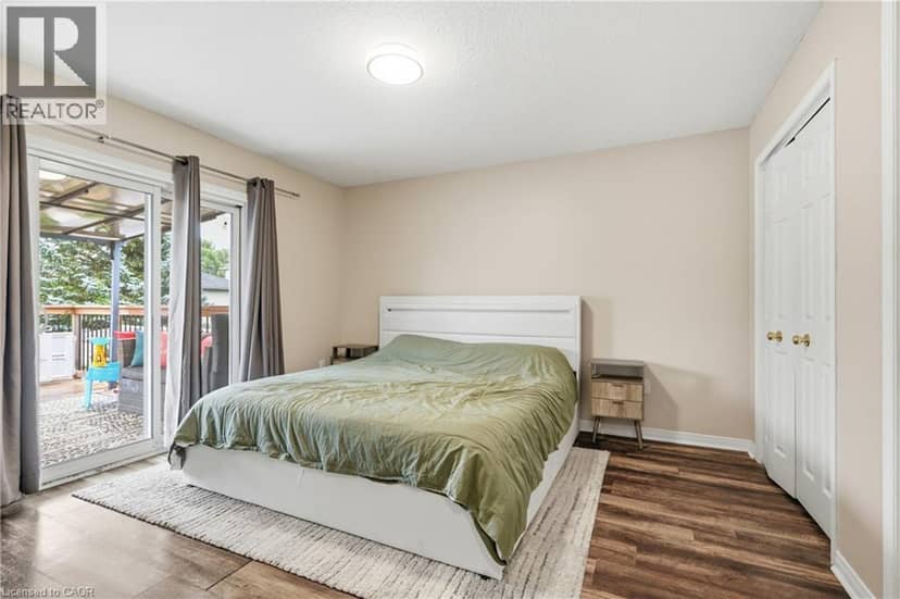 13 GOLDEN ACRES Drive — photo 11 of 40