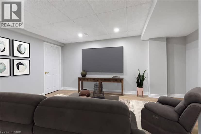 13 GOLDEN ACRES Drive — photo 24 of 40