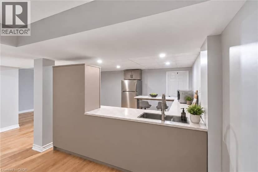 13 GOLDEN ACRES Drive — photo 20 of 40