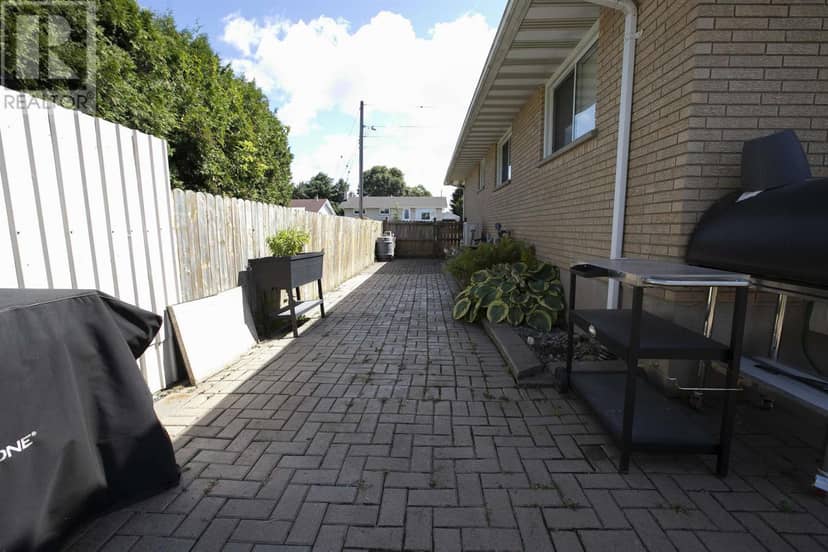 159 McFadden AVE — photo 13 of 40