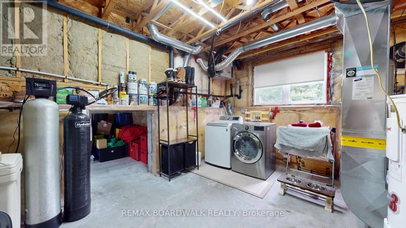 1276 Lori Elizabeth Street — photo 33 of 37