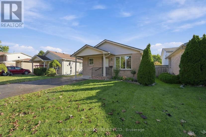 15 Cheswick Circle, London South, photo 2