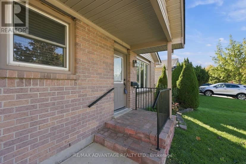 15 Cheswick Circle, London South, photo 4