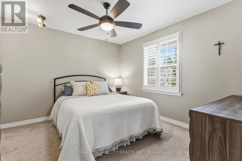 639 Dunboyne Crescent — photo 26 of 40