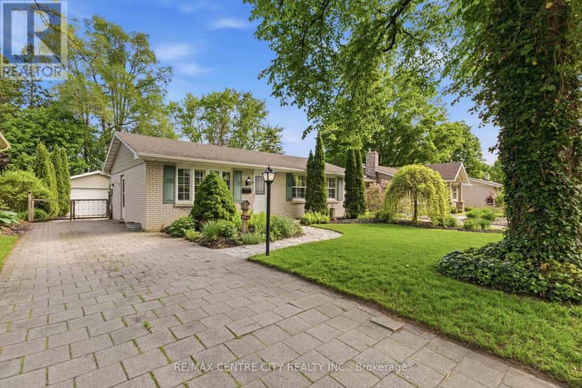 639 Dunboyne Crescent, London North, photo 3