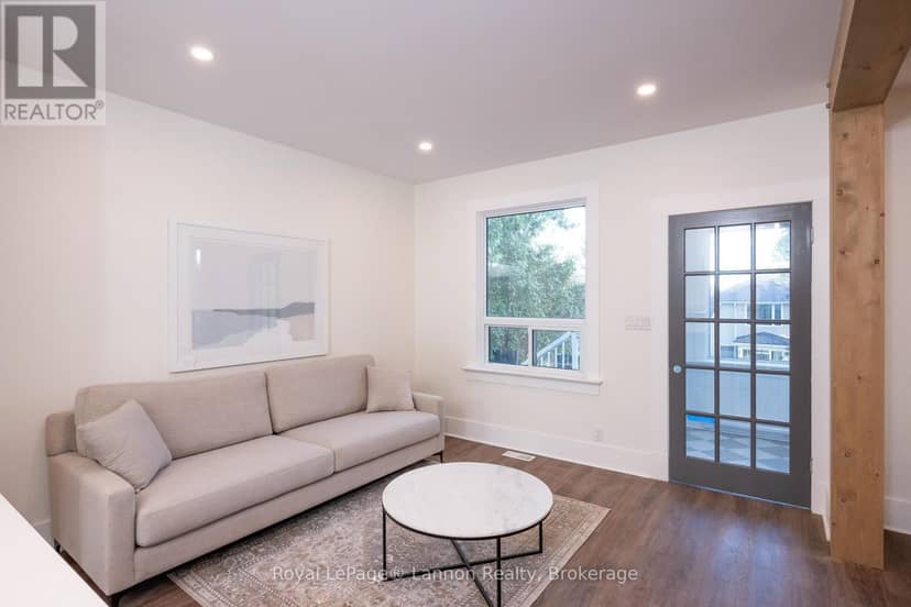 16 Crown Street, Thunder Bay, photo 2