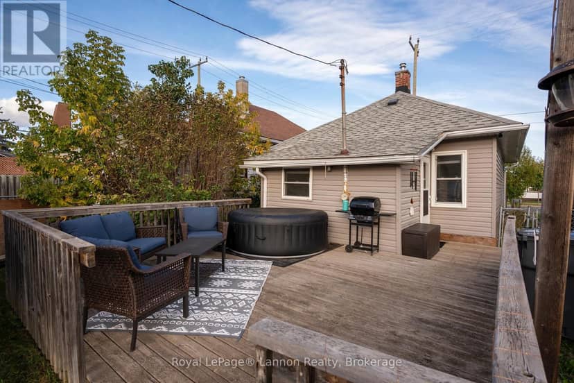 1105 Brown Street, Thunder Bay, photo 3