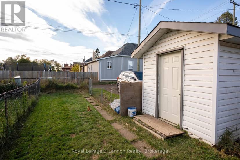 1105 Brown Street, Thunder Bay, photo 4