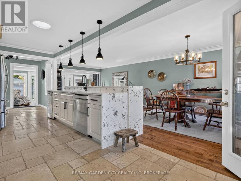3785 Nineteenth Street — photo 11 of 40