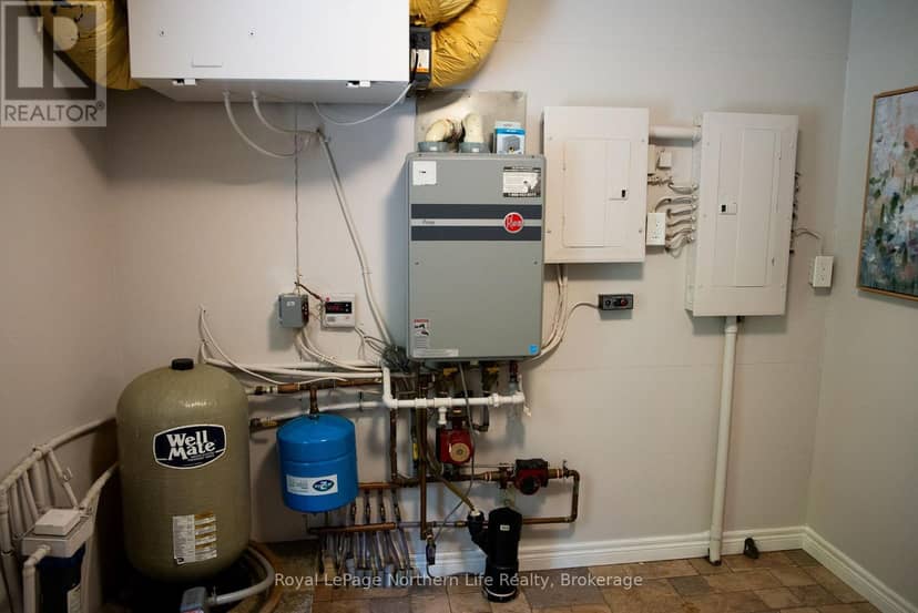 472 O'Connor Line — photo 17 of 36