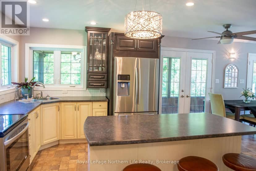 472 O'Connor Line, Powassan, photo 8