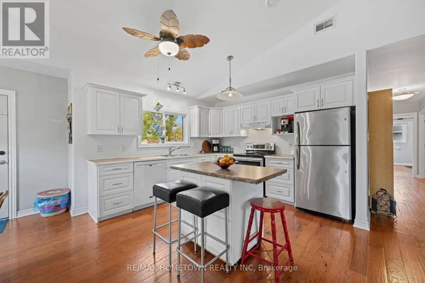 631 Lake Street — photo 19 of 40