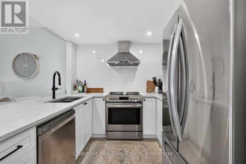 10 - 1021 Grandview Hilltop Drive — photo 16 of 37