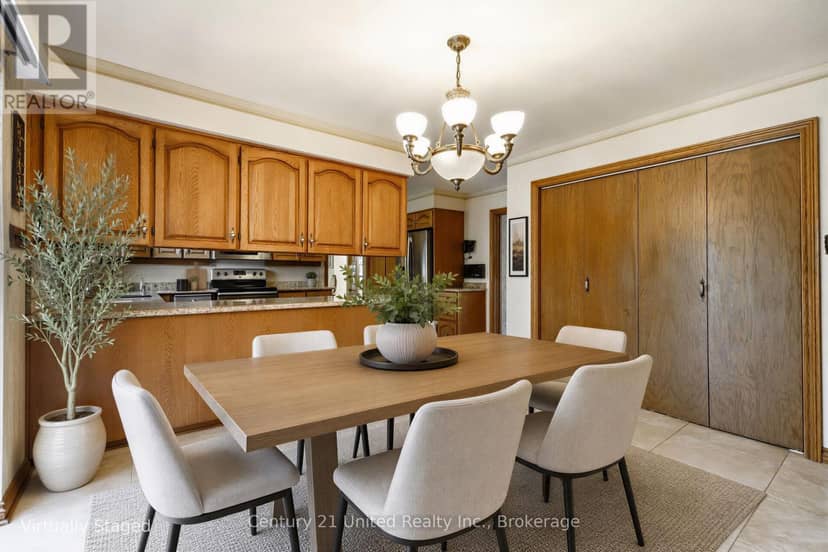 136 Wallis Drive — photo 13 of 40
