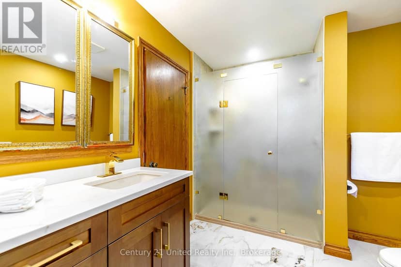 136 Wallis Drive — photo 27 of 40