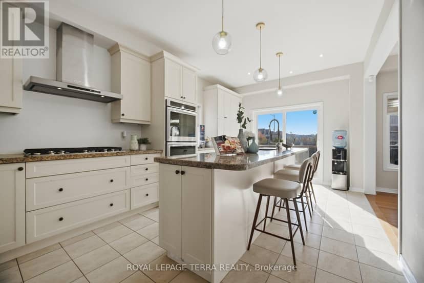 86 Edwin Carr Street — photo 10 of 40