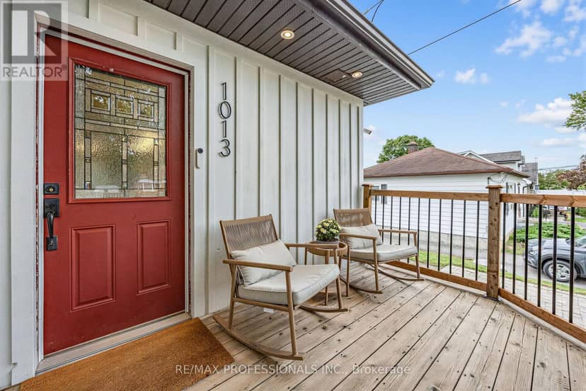 1013 Centre Street S, Whitby, photo 5