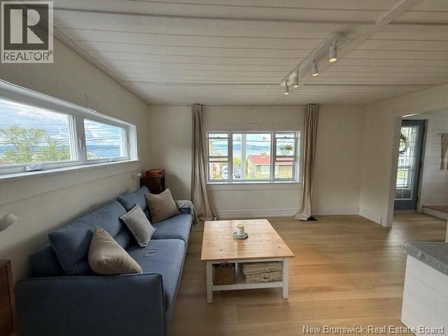 388 Victoria Street — photo 12 of 40