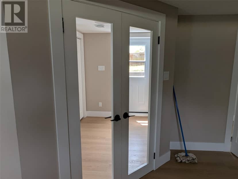 7 Norman Drive — photo 21 of 22