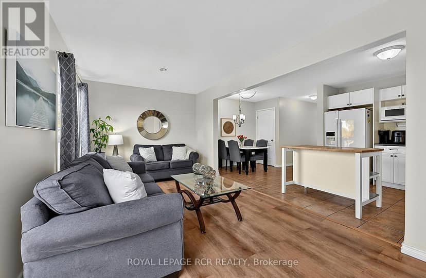 68 Shephard Avenue — photo 13 of 40