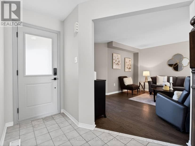 32 - 315 Wilkes Court, Aurora, photo 4