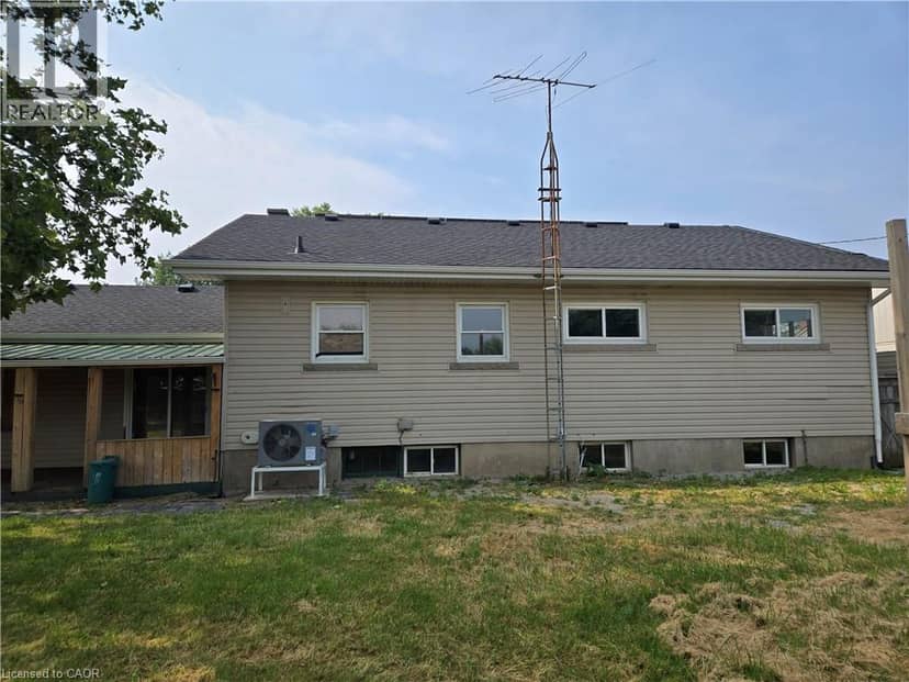 16 BRODERICK Avenue — photo 6 of 29