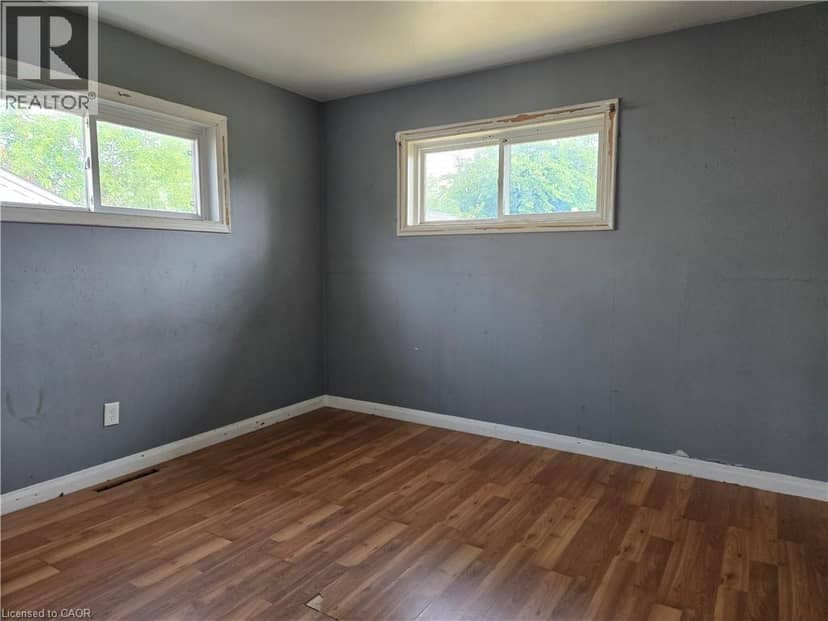 16 BRODERICK Avenue — photo 18 of 29