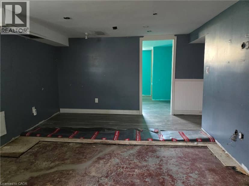16 BRODERICK Avenue — photo 27 of 29