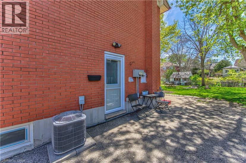 37 GOTTSCHEER Court, Kitchener, photo 5