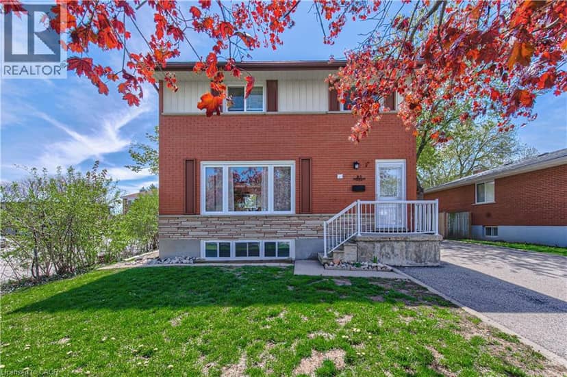 37 GOTTSCHEER Court, Kitchener, photo 2