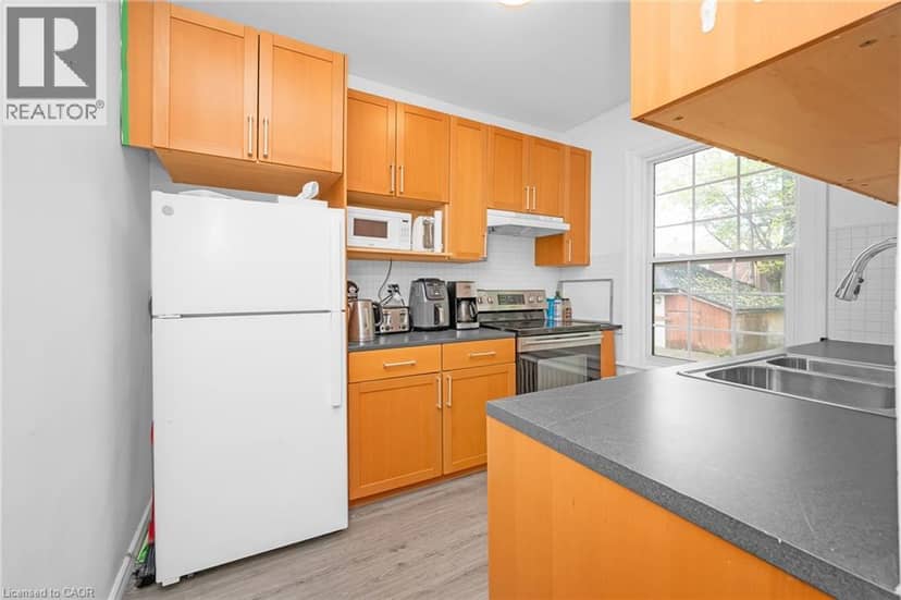 117 FAIRLEIGH Avenue S — photo 12 of 40