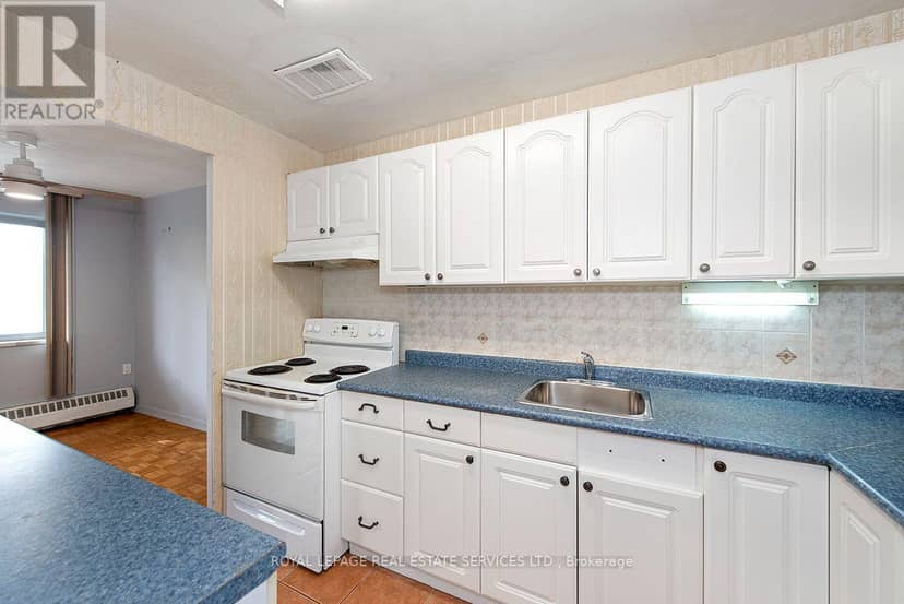 305 - 785 Browns Line, Toronto, photo 5