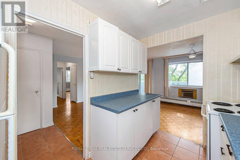 305 - 785 Browns Line, Toronto, photo 6