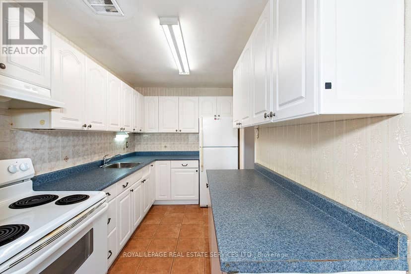 305 - 785 Browns Line, Toronto, photo 7