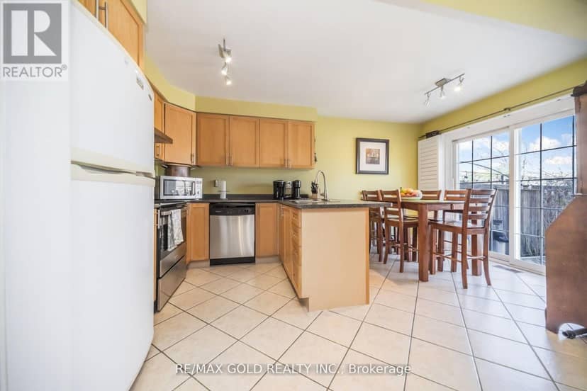70 Sweetwood Circle — photo 14 of 40