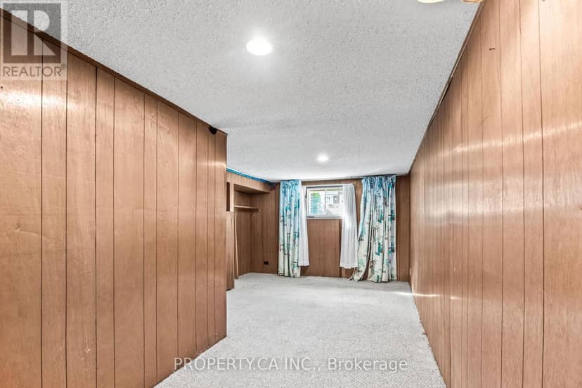 16 Warren Crescent — photo 28 of 36