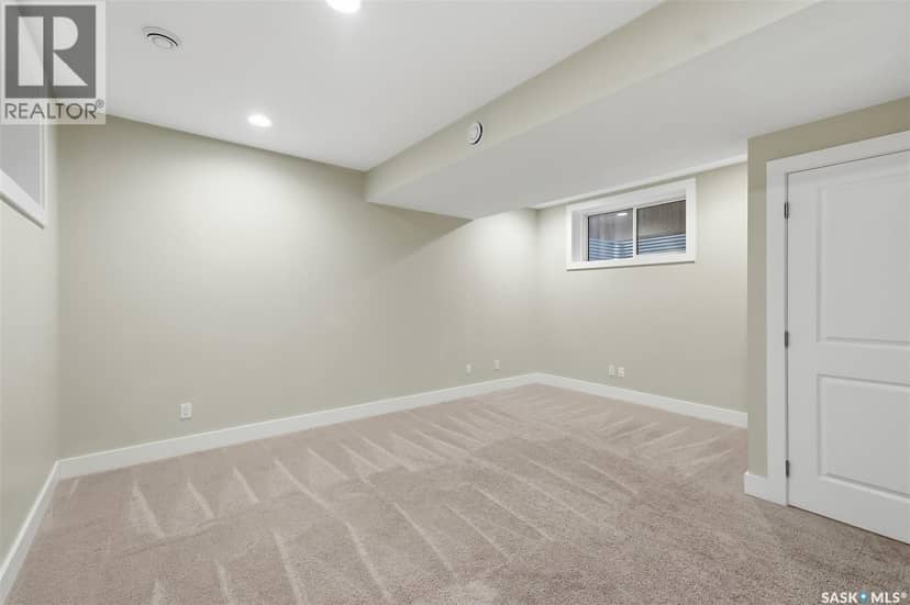 282 Eaton CRESCENT — photo 25 of 40