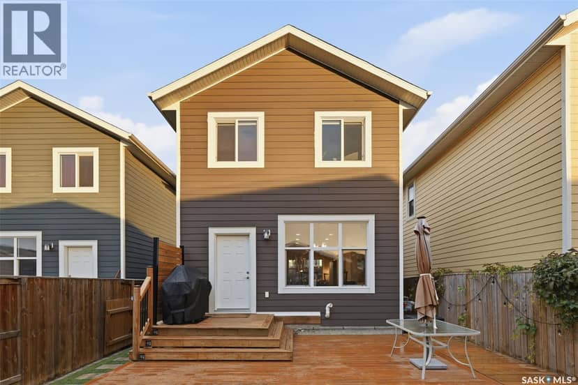282 Eaton CRESCENT — photo 35 of 40
