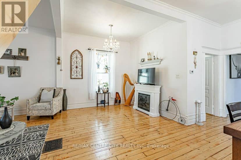 971 Elias Street — photo 9 of 40