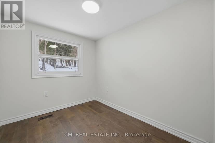 63 Sunnylea Avenue — photo 17 of 27