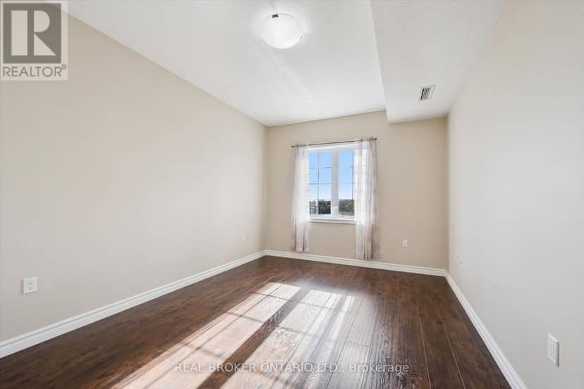 408 - 6492 Gerrie Road — photo 26 of 40